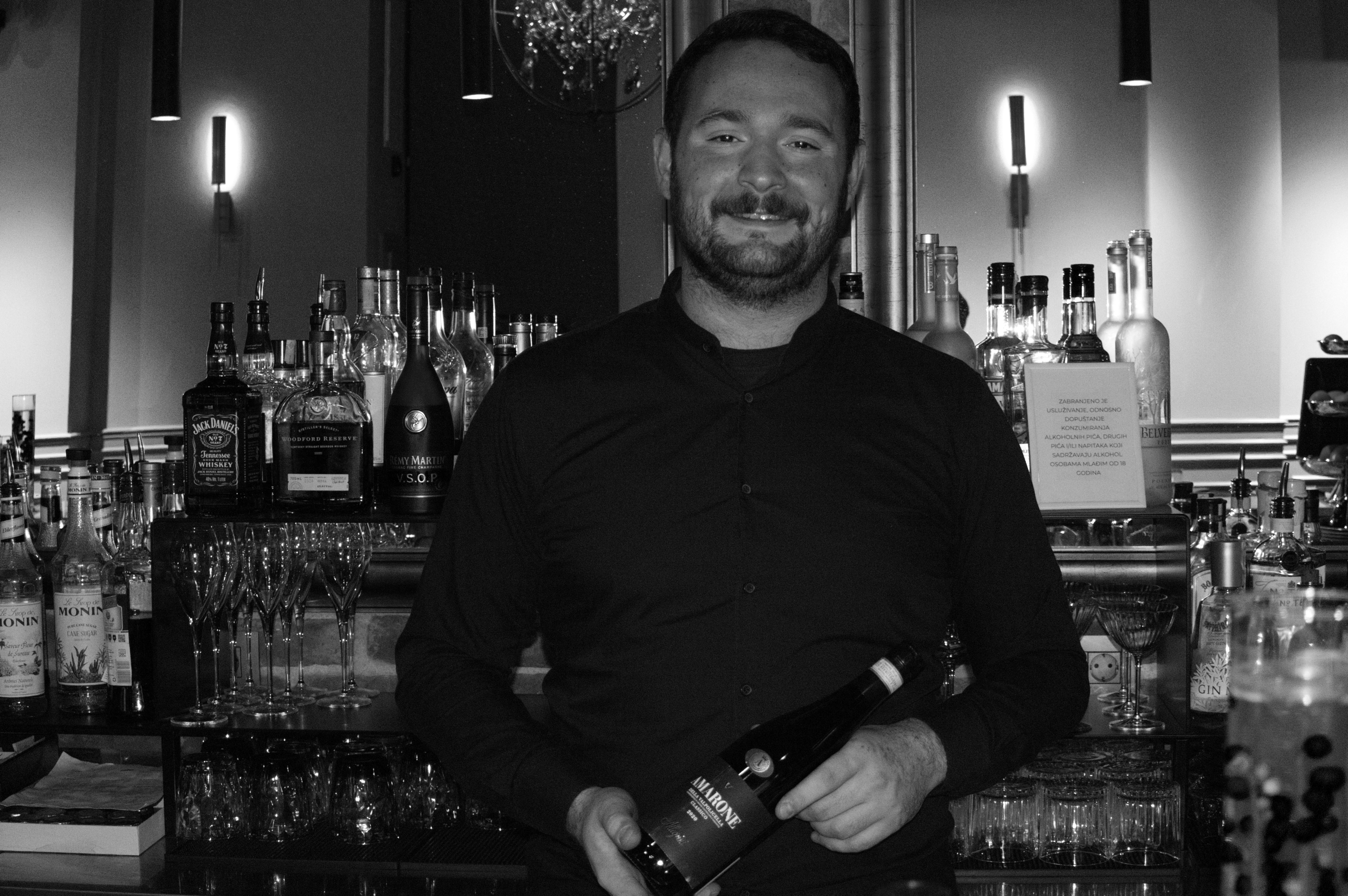 Tomislav Frajtić - konobar i sommelier